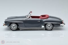 1:18 1957 Mercedes Benz 190 SL W121