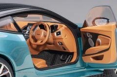 1:18 2019 Aston Martin DBS Superleggera