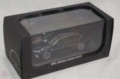 1:43 2017 Opel Insignia B Grandsport