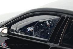 1:18 OTTO 2017 Volkswagen Golf VII R 5 doors