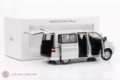 1:18 Norev 2003 Volkswagen T5 Multivan Silver