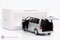 1:18 Norev 2003 Volkswagen T5 Multivan Silver