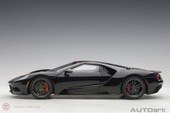 1:18 2017 Ford GT 72945 (Shadow Black)