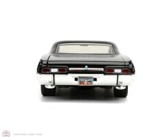 1:24 Jada 1967 Chevrolet Impala & Dean Winchester figure - Supernatural Chevy
