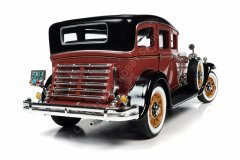 1:18 1931 Peerless Master 8 Sedan