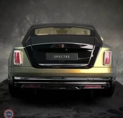 1:18 DF Model Rolls Royce Spectre Gold/Black