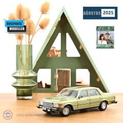 1:18 Norev 1979 Mercedes Benz  450SEL Vert Argent US TV Version