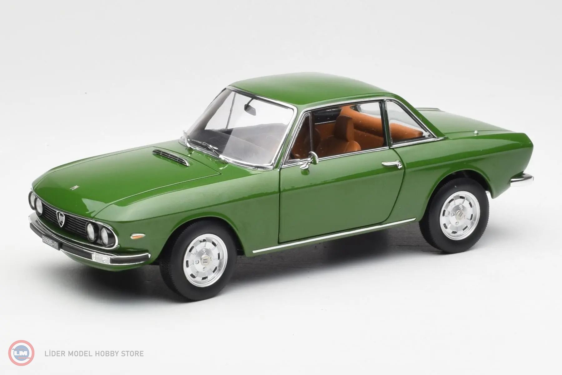 1:18 Norev 1975 Lancia Fulvia 3