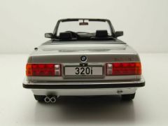 1:18 1985 BMW 320i (E30) Cabriolet