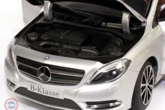 1:18 Norev 2014 Mercedes Benz B Class W246