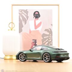 1:12 Norev 2023 Porsche 992 ST Malachite Green