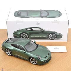 1:12 Norev 2023 Porsche 992 ST Malachite Green