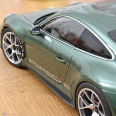 1:12 Norev 2023 Porsche 992 ST Malachite Green