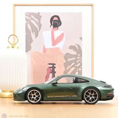 1:12 Norev 2023 Porsche 992 ST Malachite Green