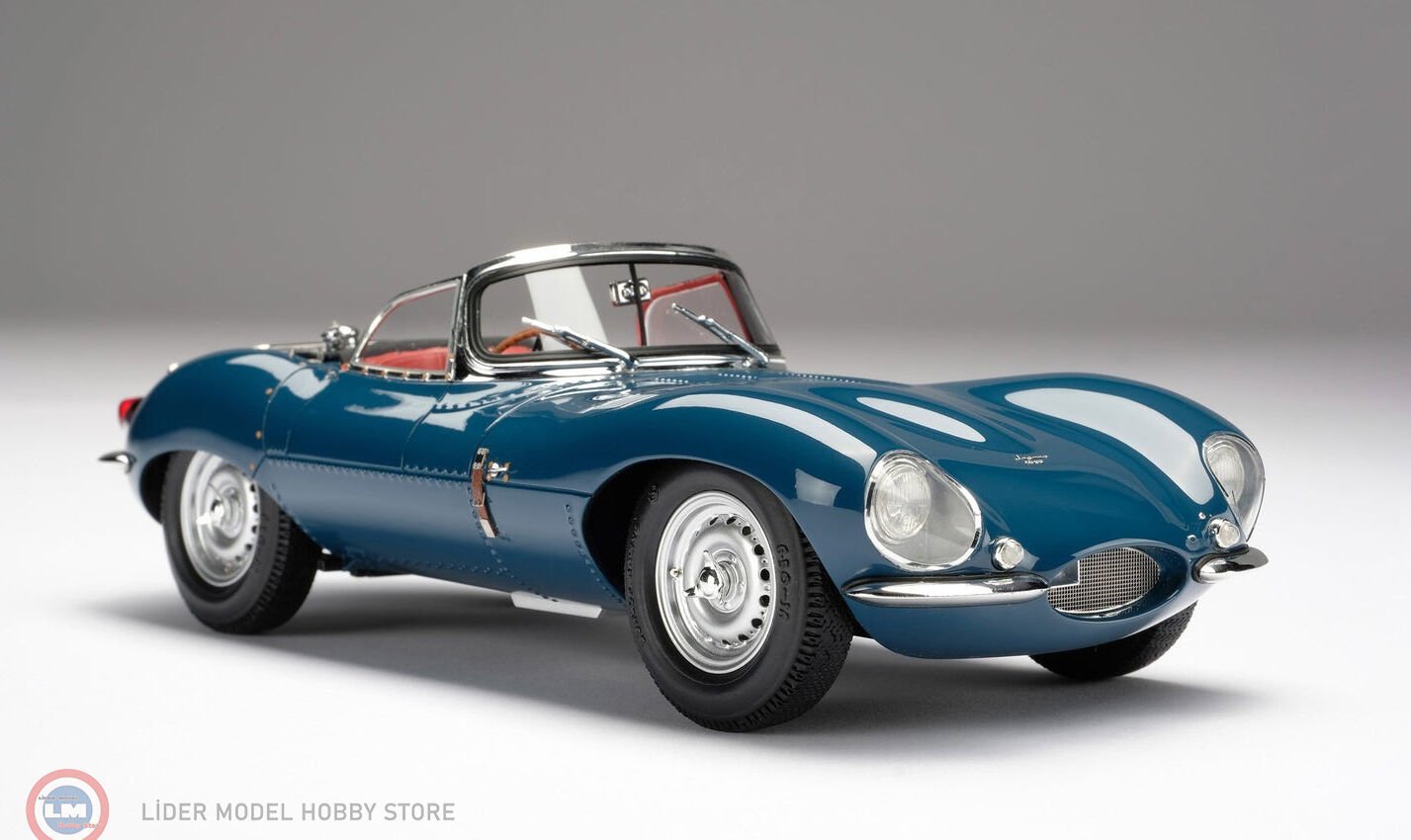 1:18 Amalgam 1957 JAGUAR - XKSS ROADSTER