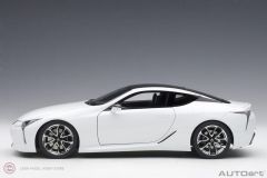 1:18 2016 Lexus LC 500 (F White Metallic Black İnterior)