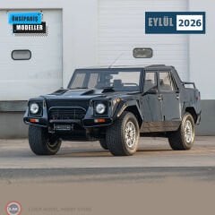 1:18 Autoart Lamborghini LM002 Nero Tenebre Black
