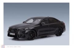 1:18 Minichamps 2024 BMW M5 Sophisto Grey Metallic