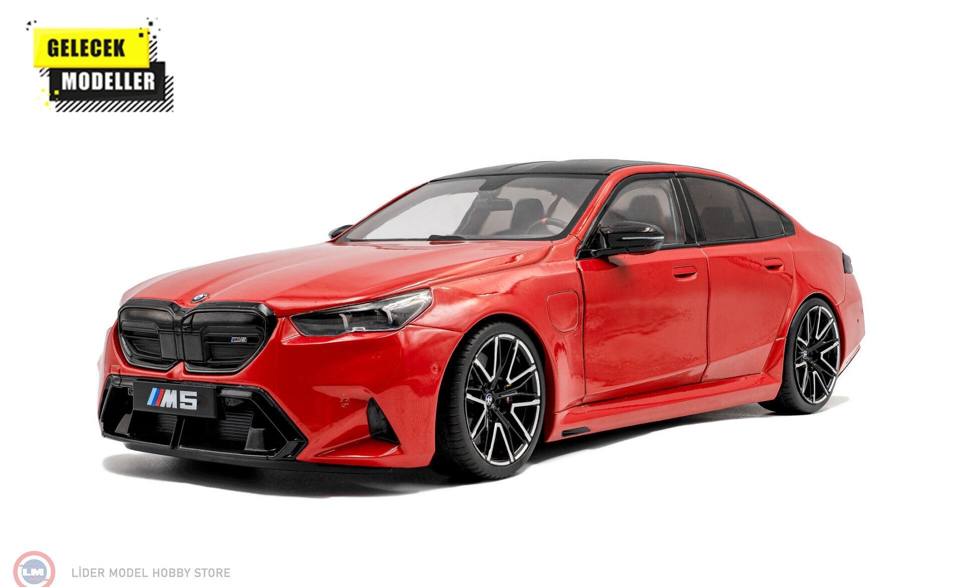 1:18 Solido 2025 BMW M5 G90 - Fire Red