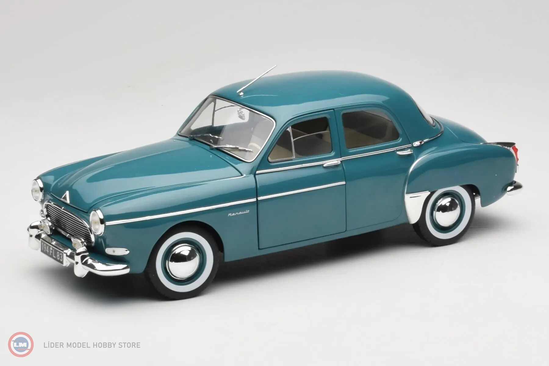 1:18 Norev 1960 Renault Fregate