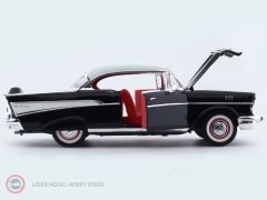 1:18 1957 Chevrolet Bel Air Hardtop Convertible