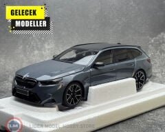 1:18 Minichamps 2024 BMW M5 TOURING – GREY METALLIC
