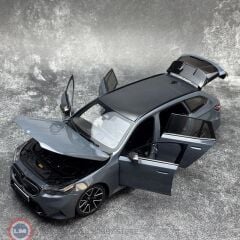 1:18 Minichamps 2024 BMW M5 TOURING – GREY METALLIC