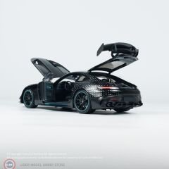 1:18 Minichamps 2021 Mercedes Benz AMG GT Black Series