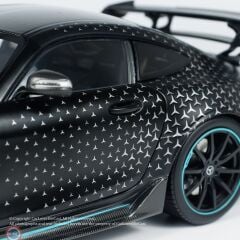 1:18 Minichamps 2021 Mercedes Benz AMG GT Black Series