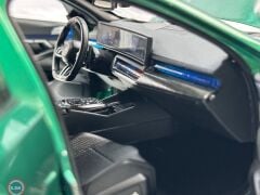 1:18 Minichamps 2024 BMW M5 TOURING – GREEN METALLIC