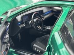 1:18 Minichamps 2024 BMW M5 TOURING – GREEN METALLIC