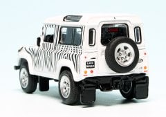 1:64 1999 Land Rover Defender Safari