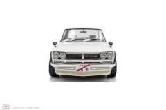 1:18 Solido 1970 Nissan Skyline (C10) Hakosuka - Pearl White
