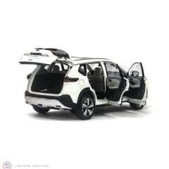 1:18 Paudi 2022 Nissan X Trail