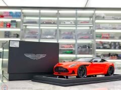 1:18 Motorhelix 2023 Aston Martin DB12 Coupe Orange