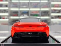 1:18 Motorhelix 2023 Aston Martin DB12 Coupe Orange