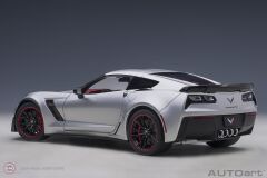 1:18 Chevrolet Corvette C7 Z06 (Blade Silver)