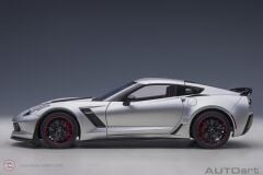 1:18 Chevrolet Corvette C7 Z06 (Blade Silver)