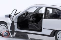 1:24 WhiteBox 1985 Opel Kadett E GSI