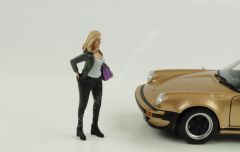 1:18 American Diorama Ladies Night Angela 38192