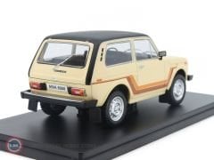 1:24 WhiteBox 1980 Lada Niva 5000