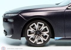 1:43 Minichamps 2023 BMW i7 - tansanitblau metallic