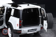 1:18 2020 Land Rover Defender 110