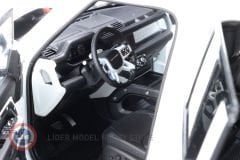 1:18 2020 Land Rover Defender 110
