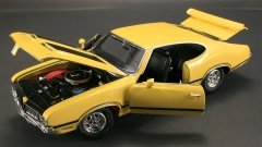 1:18 1970 Oldsmobile 442 W30 Dr. Olds W Machine