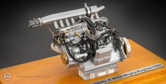 1:18 CMC Mercedes Benz 300 SLR Engine, Showcase included