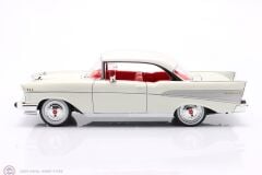 1:18 Maisto 1957 Chevrolet Bel Air Coupe