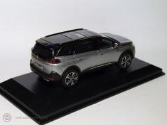 1:43 2016 Peugeot 5008 GT