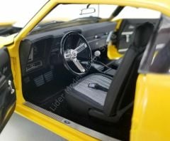 1:18 1969 Chevrolet Camaro Z28 Street Fighter