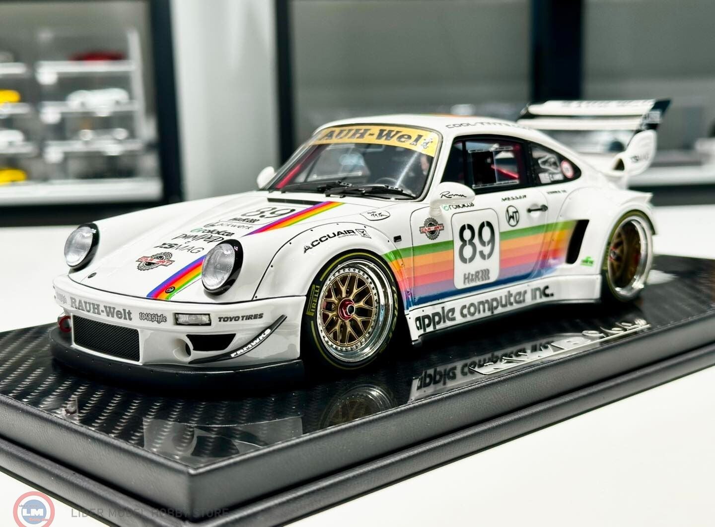 1:18 TGM 1990 Porsche RWB 964 Apple Livery
